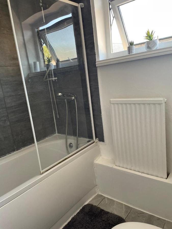 Single And Doubles Rooms Close To Central Λονδίνο Εξωτερικό φωτογραφία