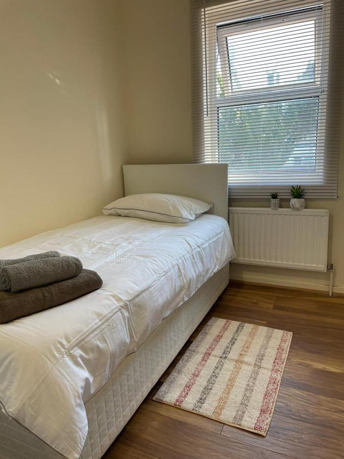 Single And Doubles Rooms Close To Central Λονδίνο Εξωτερικό φωτογραφία